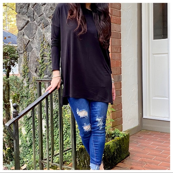 Black loose fit knit high low tunic - Picture 8 of 9